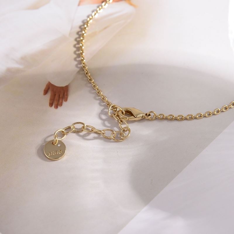 chr1st1an D10r necklaces